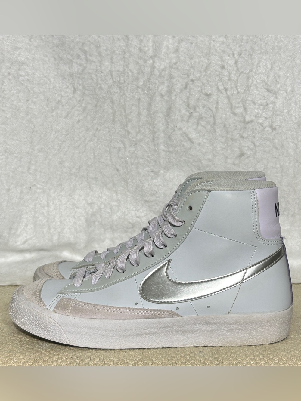 Nike Youth Blue/Silver GS Blazer Mid 77 Leather Sneakers Shoes SZ 4Y - Picture 2 of 12